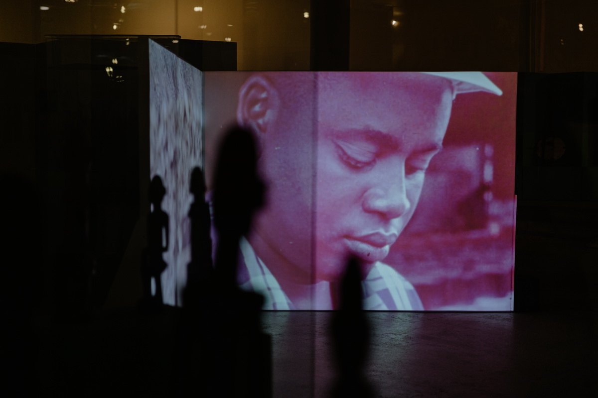 SNIMAK PEJZAŽA TERMITA - Predavanje-performans doplgenger