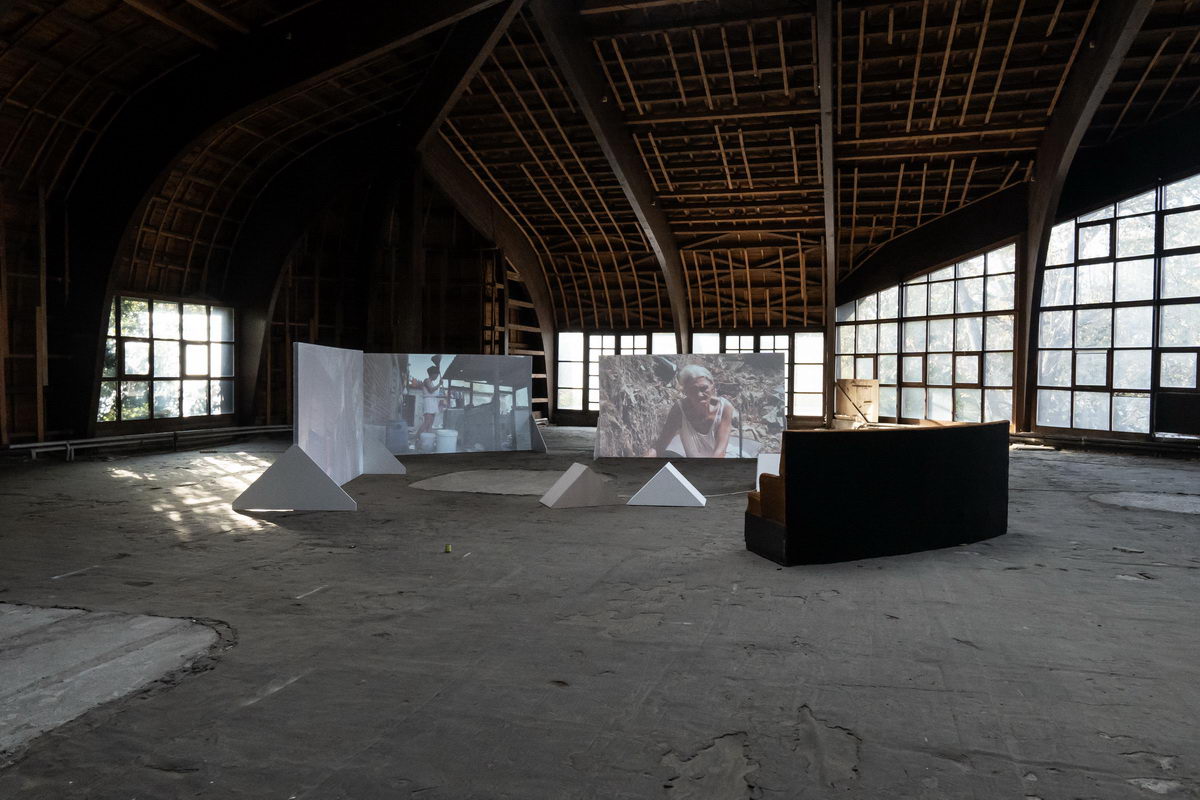 Adrian Melis, Tales from the Mountaintop, The Museum of African Art, photo: Emma Szabó